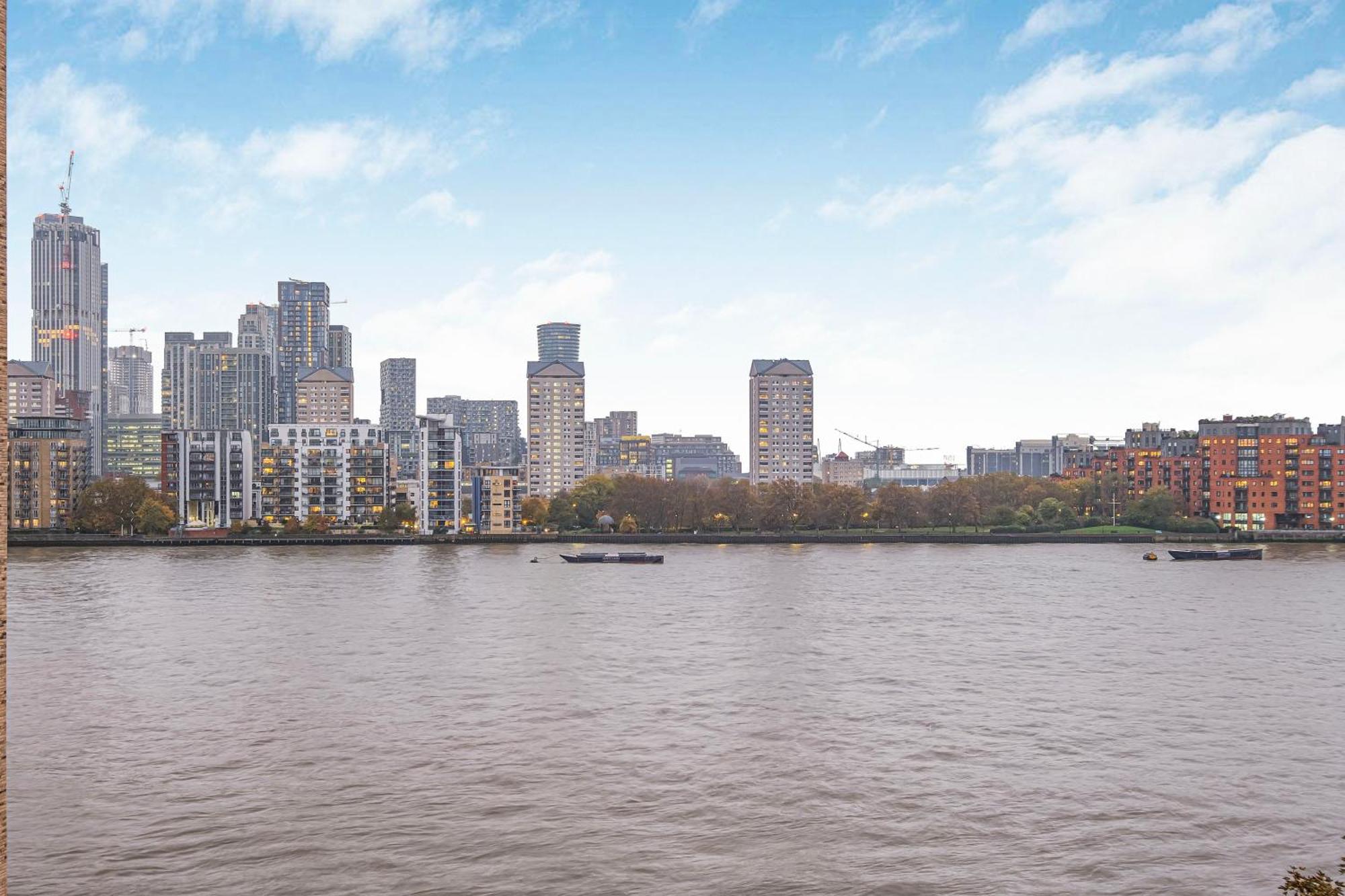 Riverside 3Br With Easy Transport 20Mins To City Centre ลอนดอน ภายนอก รูปภาพ