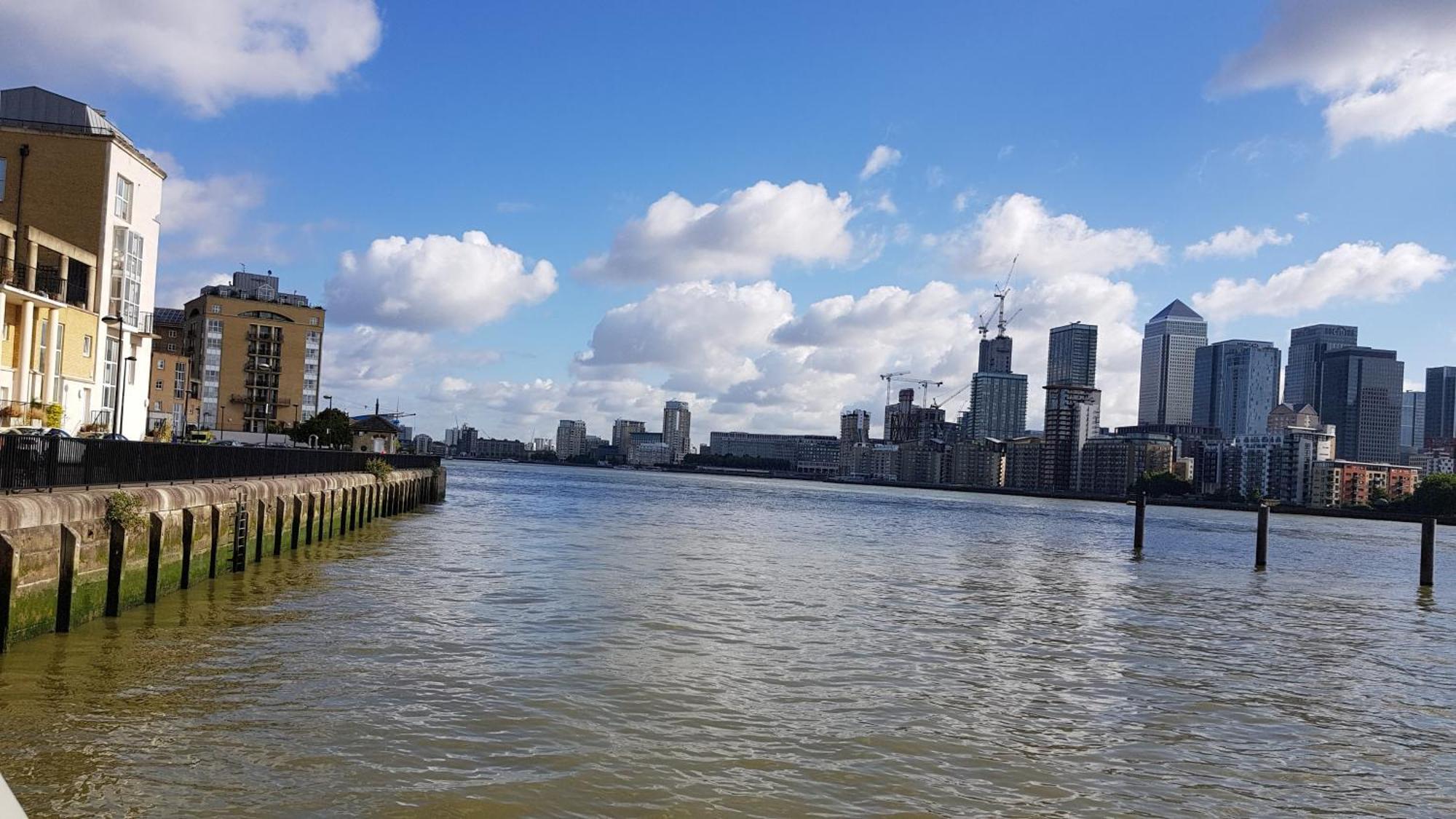 Riverside 3Br With Easy Transport 20Mins To City Centre ลอนดอน ภายนอก รูปภาพ